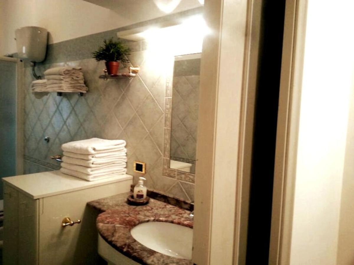Apartment Priscilla & Parking At St Peter Basilica +free Calls To Usa, Canada, China *